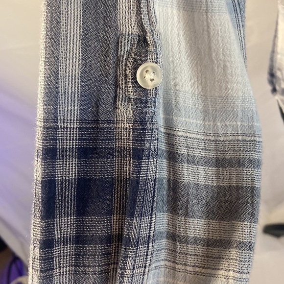 American Eagle Boyfriend Style Plaid Button Down Shirt - Picture 4 of 9